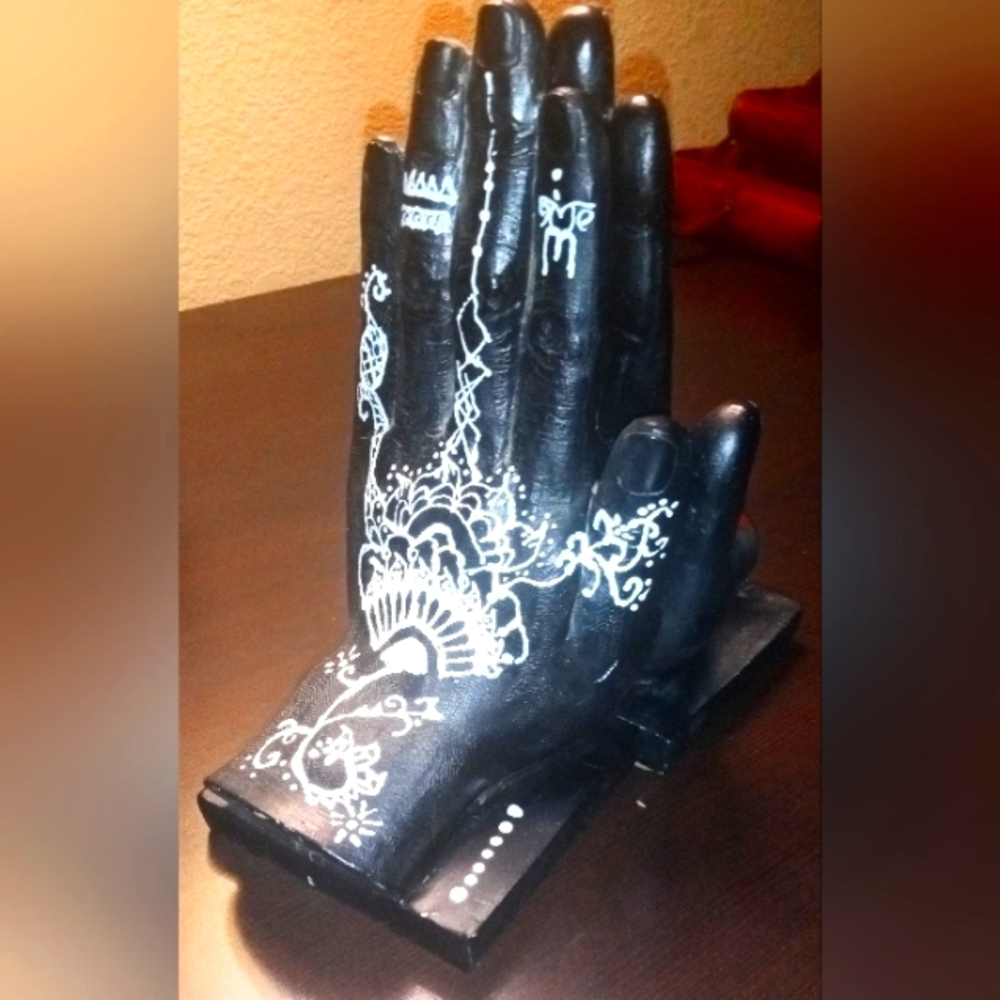 Henna Hands Book Ends 7"